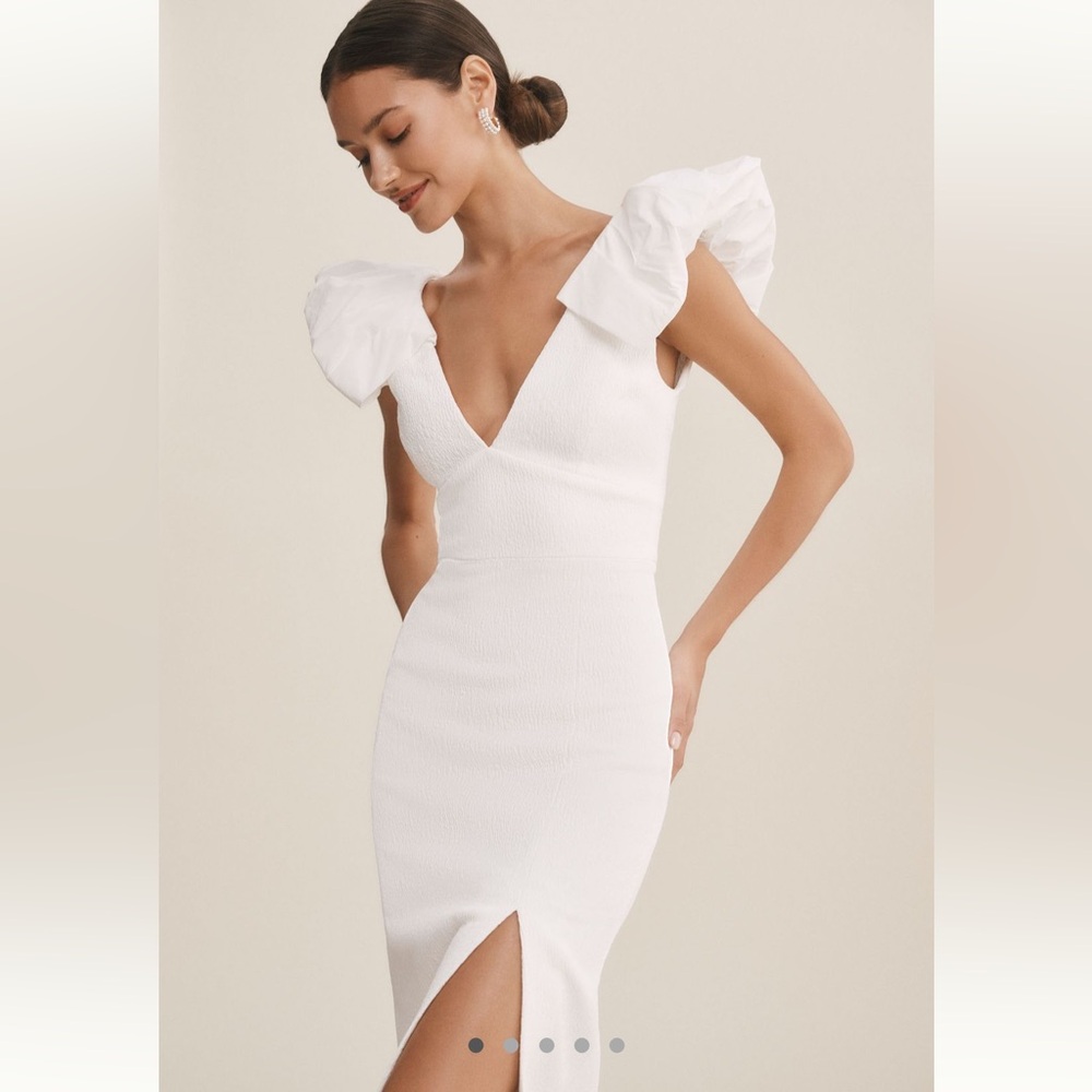 Rebecca Vallance Puff-sleeve V-neck Midi Dress in Ivory. Size 10